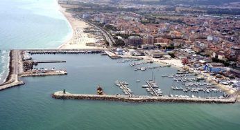 Civitanova – Nasce la regata del “Palio dei pontili a vela”: sette equipaggi si sfidano all’interno del porto