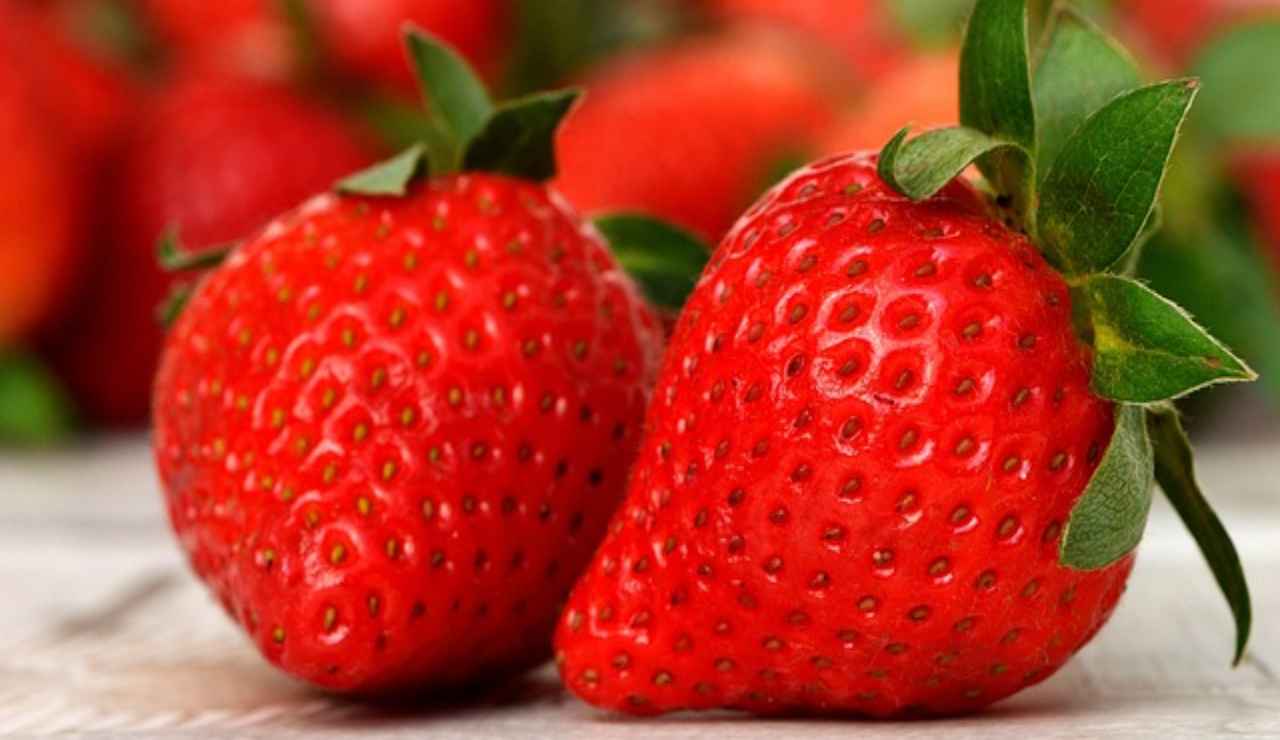 Fragole, come pulirle