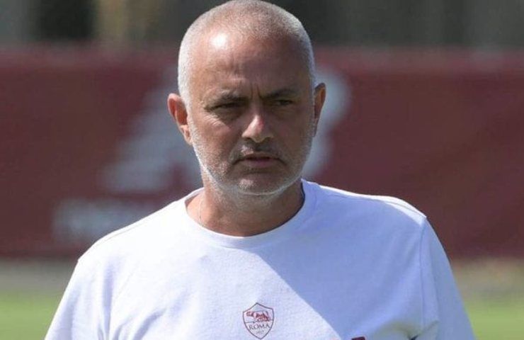 José Mourinho resta nella Roma