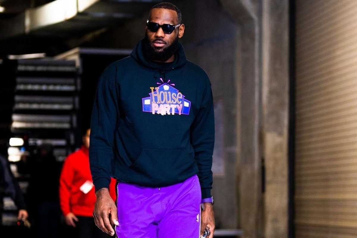 Infortunio LeBron James annuncio