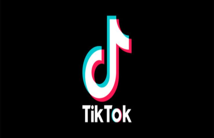 Video Tik Tok pulizia lavatrice