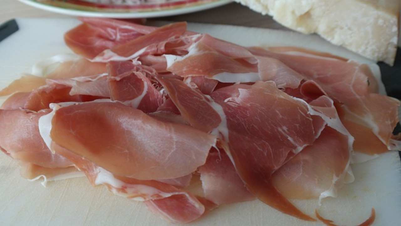 prosciutto crudo chi deve evitarlo