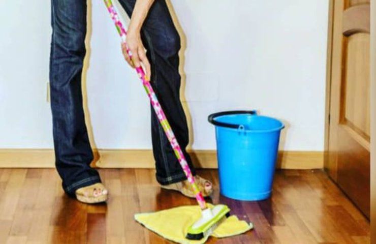 Come lavare il pavimento perfettamente