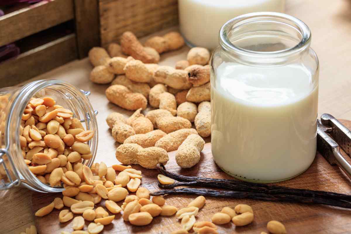 Dolce al latte con arachidi : come prepararlo