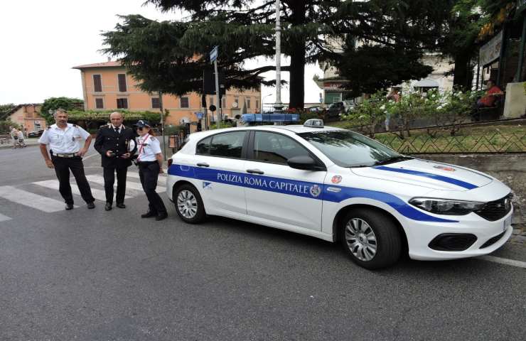 Polizia interviene su possibili scontri tra ultras