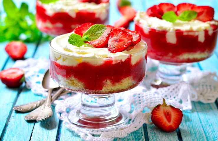 Tiramisù alle fragole