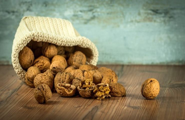 Noci, proprietà e valori nutrizionali