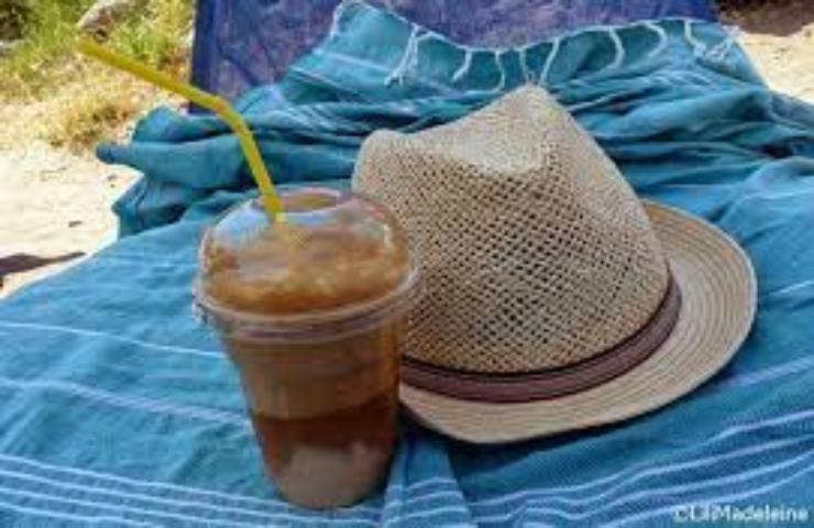 Ricette per caffè freddi da bere in estate