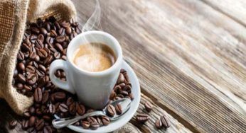 Bevi caffè e devi subito correre in bagno? Il motivo ti lascerà esterrefatto