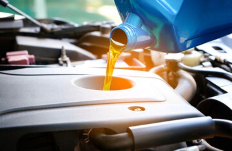 Cambio dell'olio per le auto