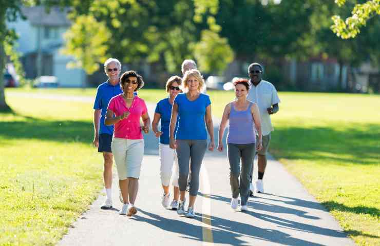 I benefici del camminare 3000 passi al giorno per il relax del corpo e della mente