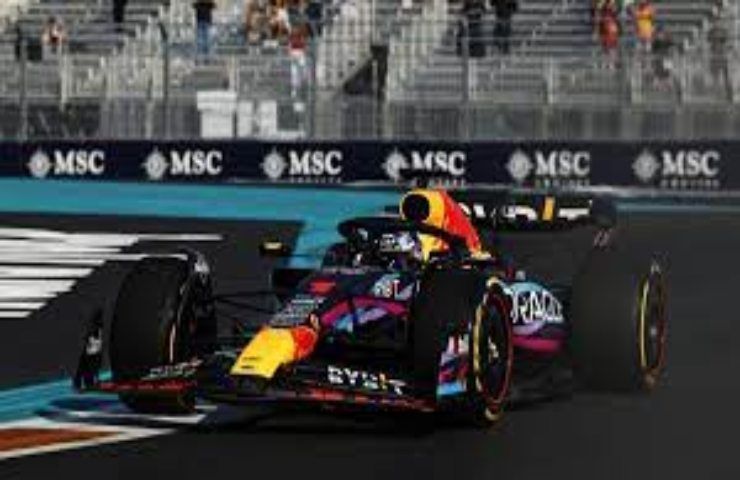 Domina la Red Bull in Formula 1