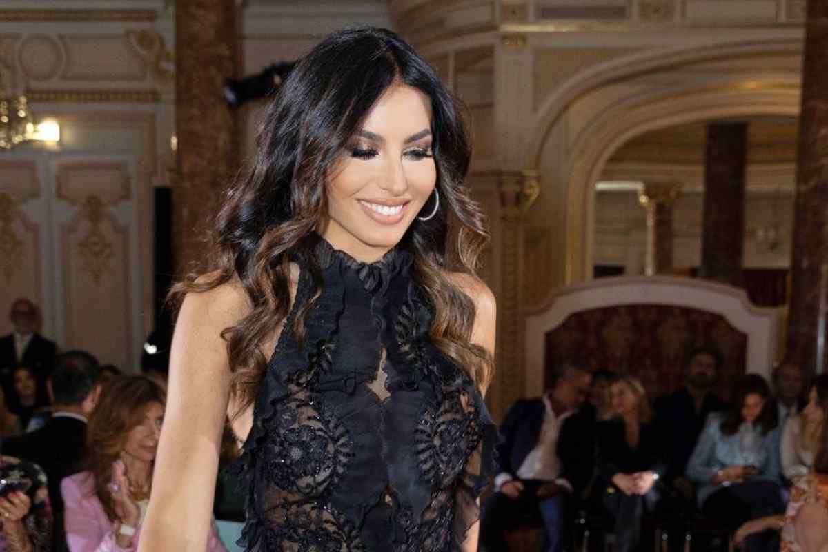 Elisabetta Gregoraci tutto scoperto