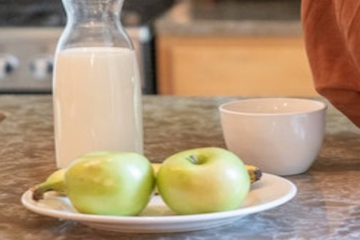 Una mela nel latte bollente