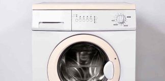 Come pulire la lavatrice, addio sporco nel cestello