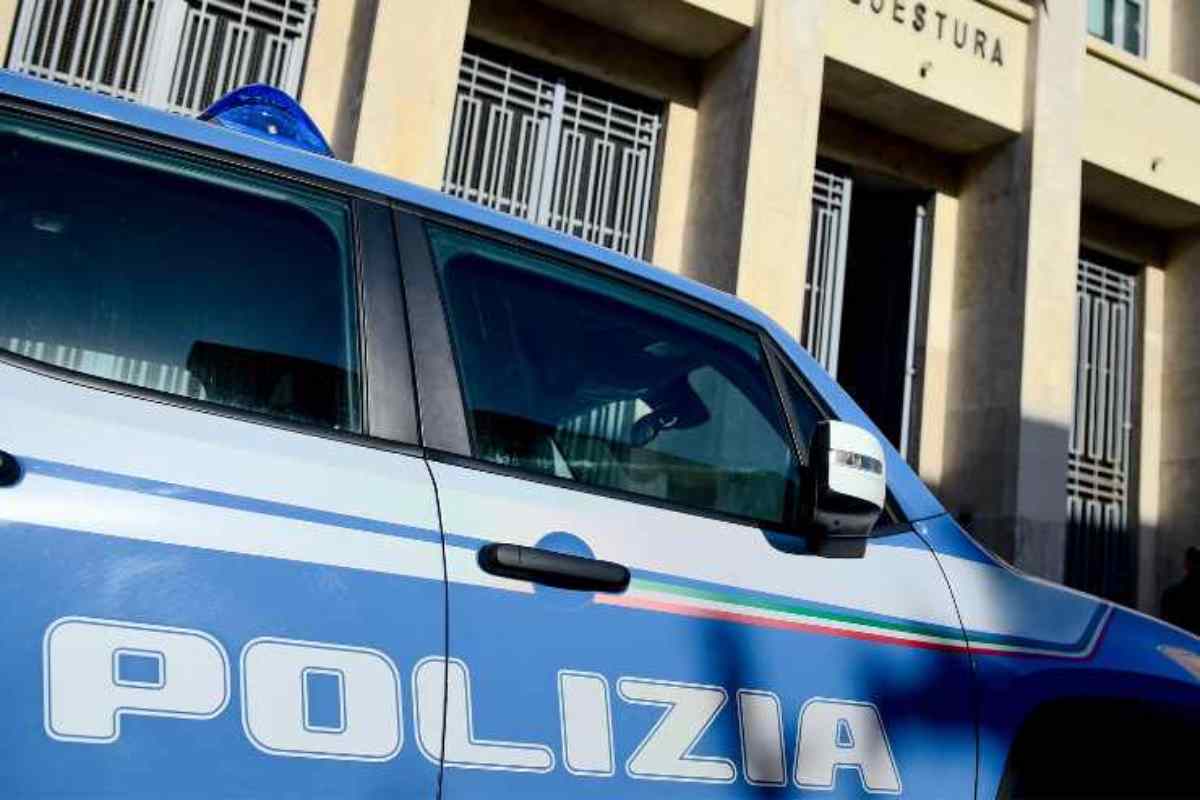 Palmi agente Polstrada suicidio ufficio