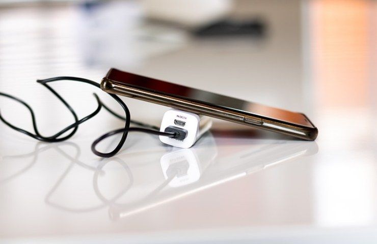 Ricarica smartphone, sbagli tutti i giorni