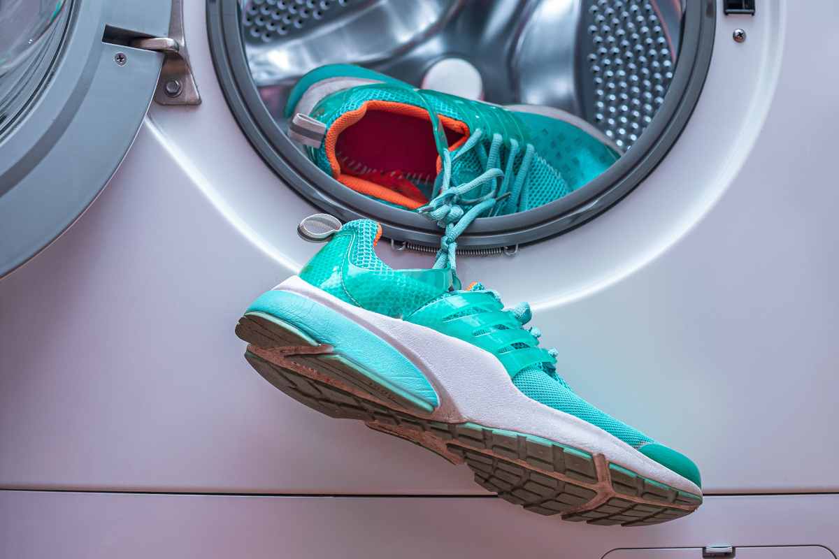Come lavare scarpe lavatrice