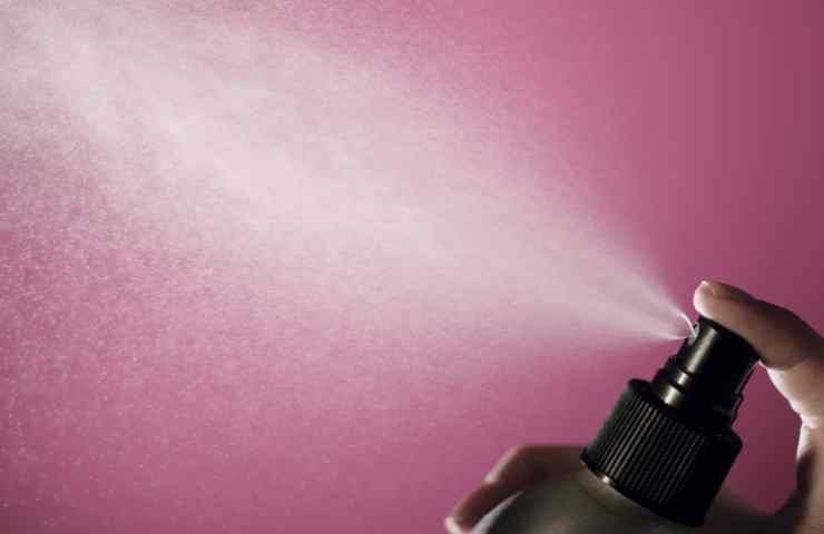 Spray antizanzare naturale come realizzarlo