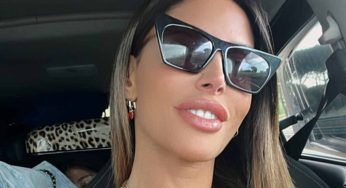 Guendalina Tavassi esagera, bikini minuscolo in spiaggia: balconata non legale, che FOTO