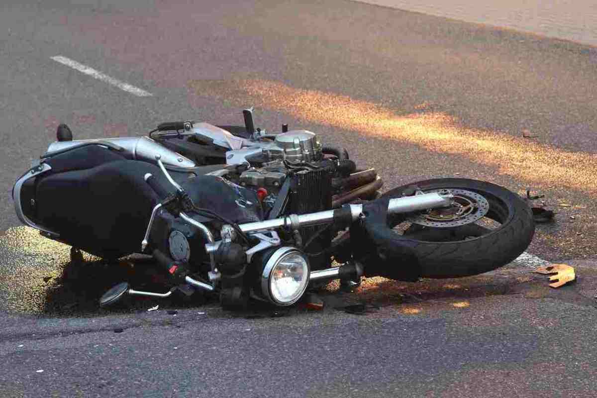 Teglio incidente moto morto 48enne