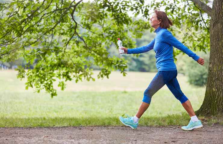 How fast to walk to lose weight fast
