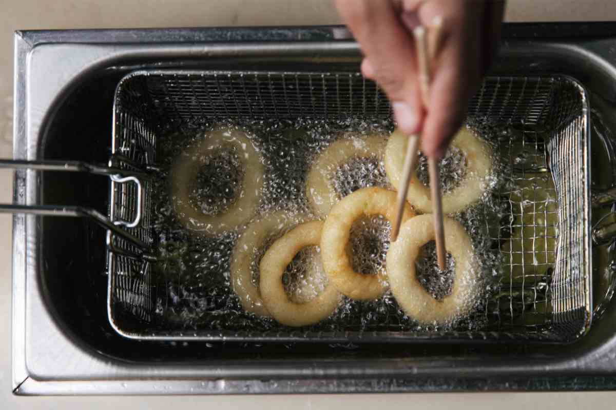 Come non sporcare cucina frittura