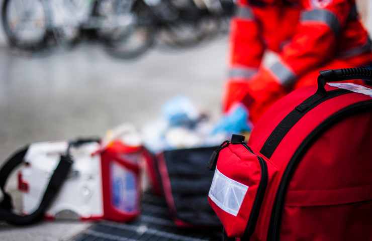 Bambino finisce piscina villa morto