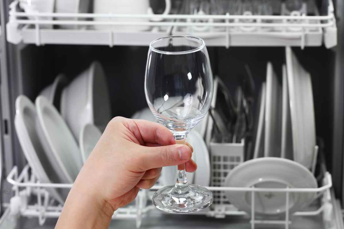 Bicchieri vetro opachi lavaggio lavastoviglie rimedi