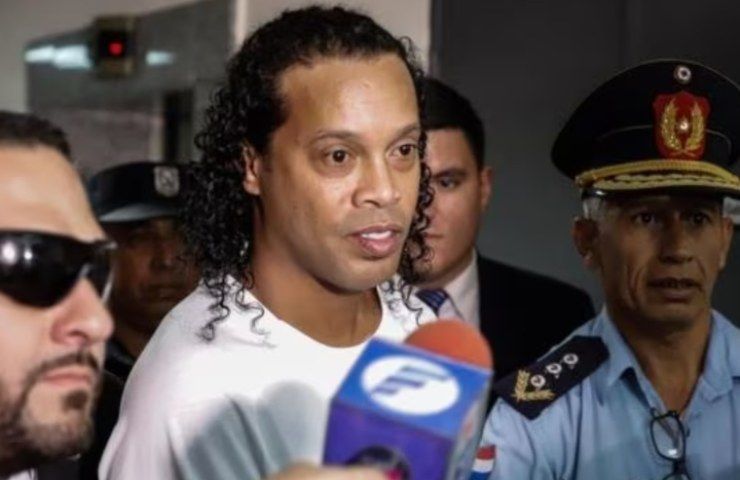 Ronaldinho ancora in carcere?