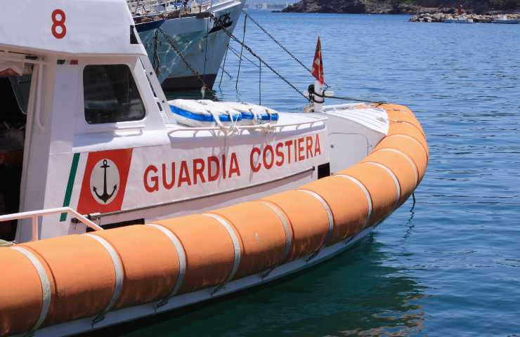 Piscine Venere morta 28enne albero travolta