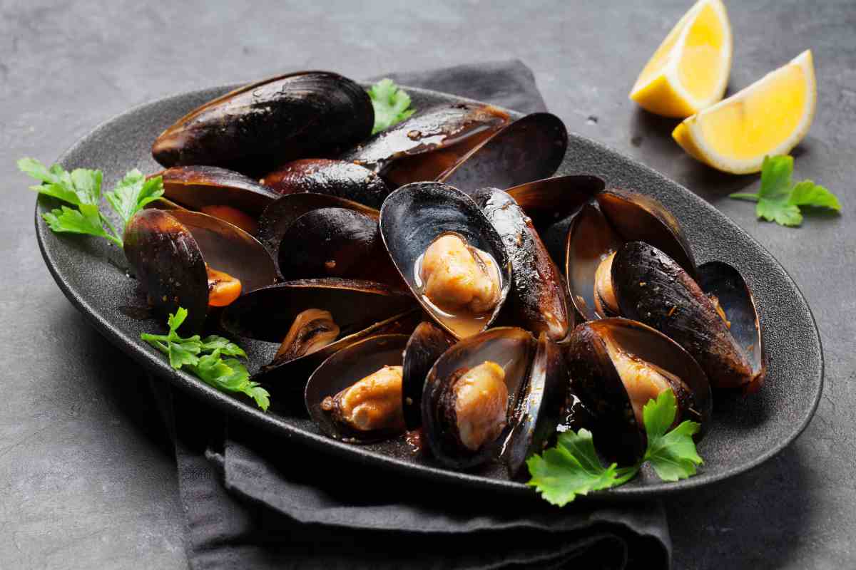 Cozze mai mangiarle mesi con la R