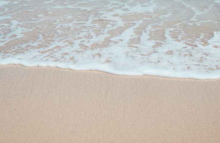 Porto Sant'Elpidio ragazza spiaggia trovata morta