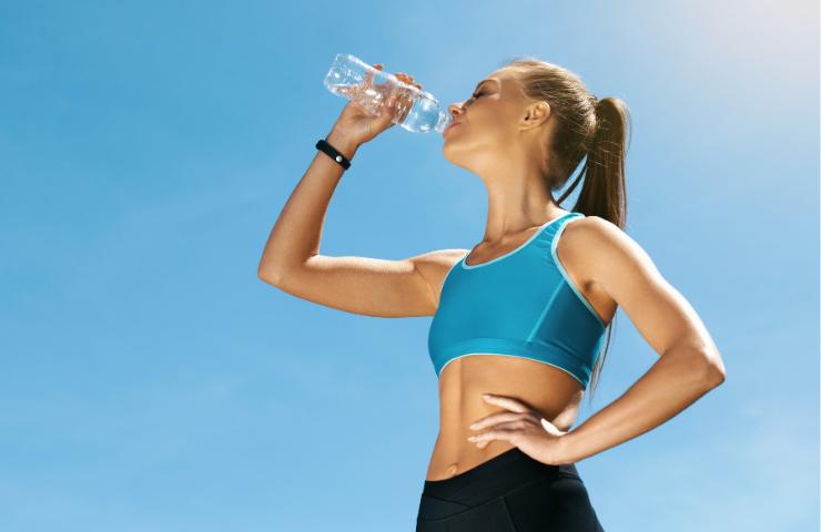 quanta acqua bere a dieta