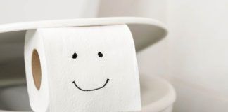 pulire il bagno con prodotti naturali