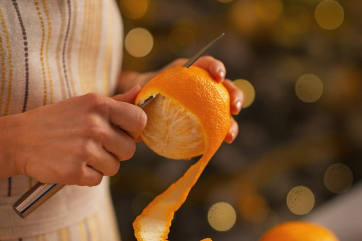 trucco per sbucciare arance