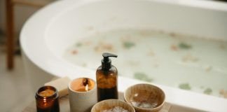 rimedi contro la puzza di fogna in bagno